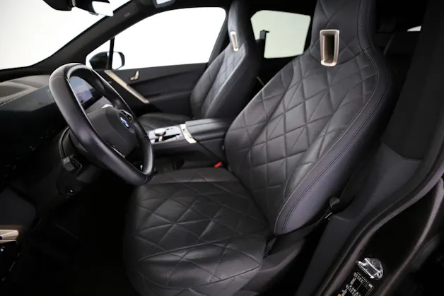 BMW iX xDrive50