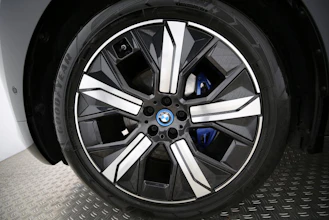 https://vehicle.imgix.net/4297498/18f017e2-ac60-4675-b1bc-51665b0dce7d.jpg