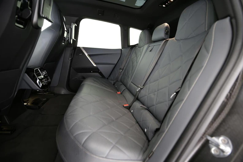 immagine del veicolo BMW iX