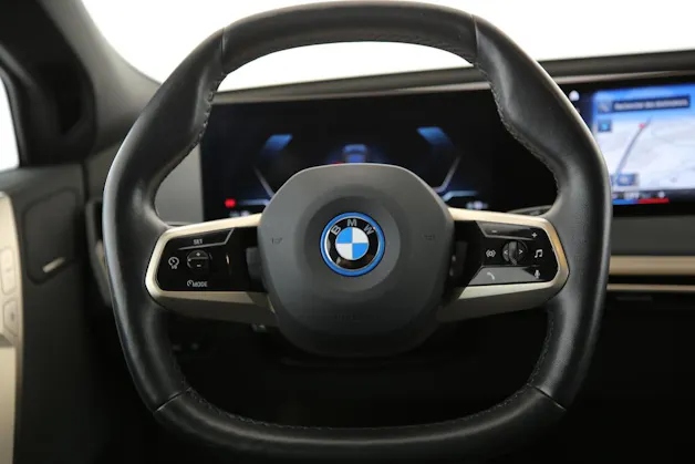 BMW iX xDrive50