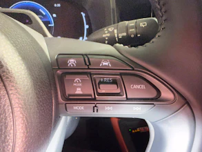 https://vehicle.imgix.net/4297581/c75174c1-775b-42a1-85f9-924598bd8532.jpeg