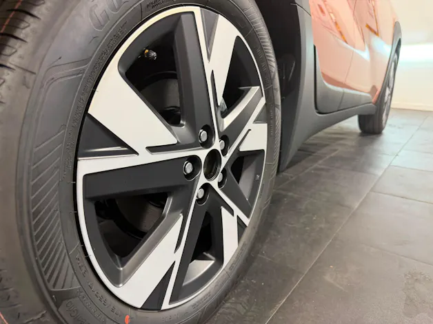 Toyota Aygo X 1.5 VVT-i HSD Trend