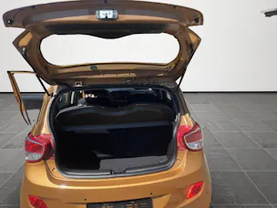 Hyundai i10 1.0 Amplia