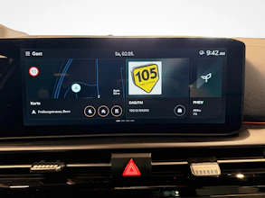 https://vehicle.imgix.net/4297617/d958581b-4726-461f-a3dc-bf8de9a8080f.jpg