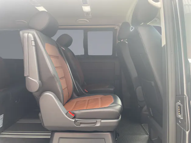VW T6.1 Multivan 2.0 BI-TDI Highline DSG 4M / 204PS + Langer Radstand 3400mm