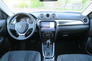 Suzuki Vitara 1.4 T Sakura Top Hybrid 4x4