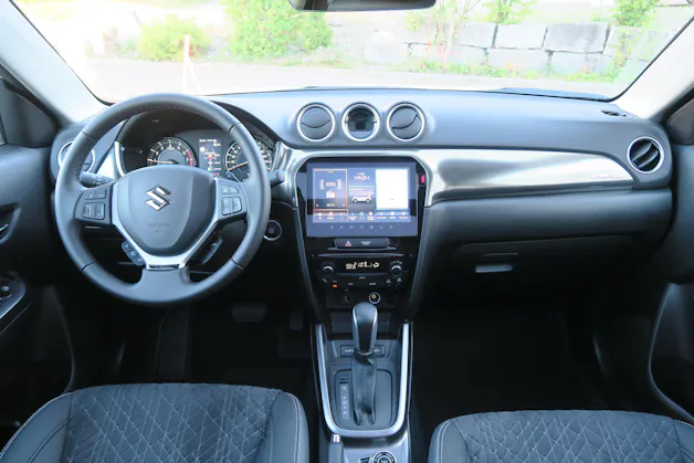 Suzuki Vitara 1.4 T Sakura Top Hybrid 4x4