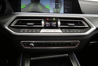 https://vehicle.imgix.net/4297643/3fd9c899-760f-41d0-9676-e86f7a861017.jpg