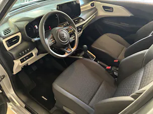 Suzuki Swift 1.2 Sakura Top Hybrid 4x4