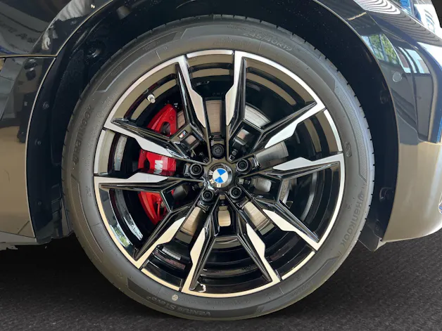 BMW i4 M60