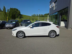 Mazda 3 2.2 D Revolution