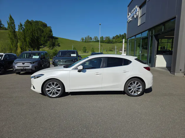 Mazda 3 2.2 D Revolution