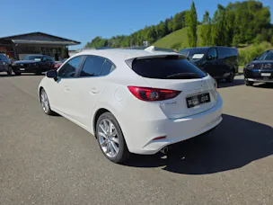Mazda 3 2.2 D Revolution