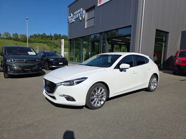 Mazda 3 2.2 D Revolution