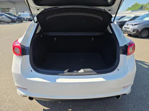 Mazda 3 2.2 D Revolution