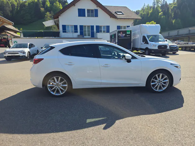 Mazda 3 2.2 D Revolution