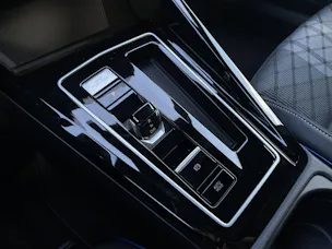 VW Golf VIII Variant 2.0 TSI R-Line DSG 4motion