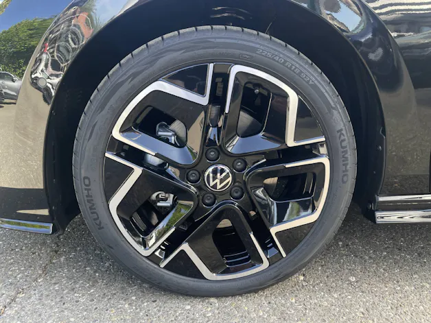 VW Golf VIII Variant 2.0 TSI R-Line DSG 4motion