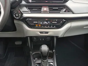 Suzuki Swift 1.2 Sakura Hybrid