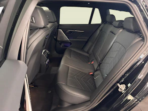 https://vehicle.imgix.net/4297792/8cb9e9b6-5b9a-470f-8094-6cc5da085981.jpg
