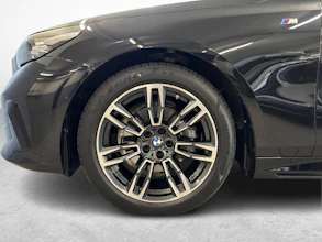 https://vehicle.imgix.net/4297792/ff55dc5a-5d70-460a-8200-cccf6d02309b.jpg