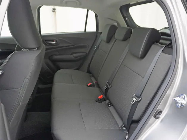 Suzuki Swift 1.2 Sakura Top Hybrid 4x4