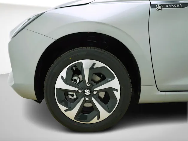 Suzuki Swift 1.2 Sakura Top Hybrid 4x4