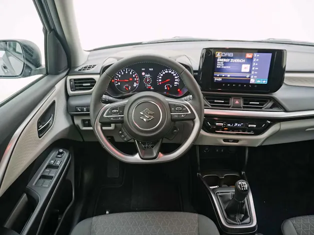 Suzuki Swift 1.2 Sakura Top Hybrid 4x4