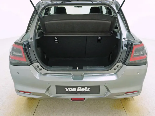 Suzuki Swift 1.2 Sakura Top Hybrid 4x4