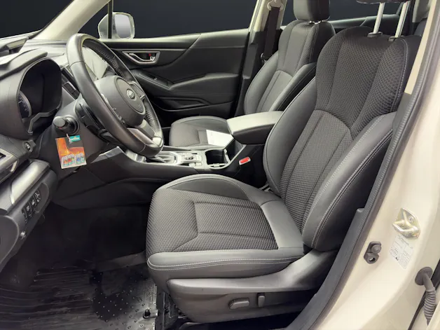 Subaru Forester Station 2.0i e-Boxer Swiss Plus