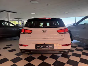 Hyundai i30 1.5 T-GDi Amplia