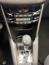 https://vehicle.imgix.net/4297874/60e0556f-32ad-42af-81f0-1b9b0262219d.jpg