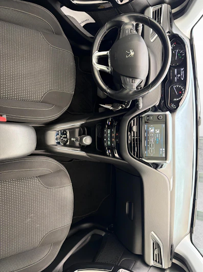 Fahrzeugbild PEUGEOT 208
