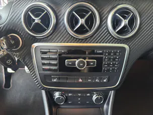 Mercedes-Benz A 180 AMG Line