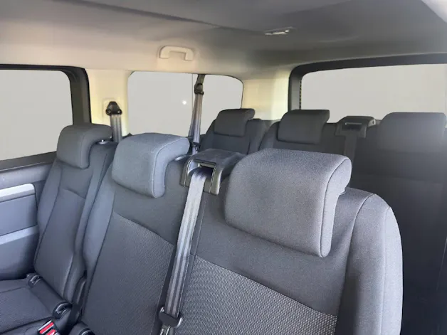 Peugeot Traveller Long 2.2 BlueHDi 180