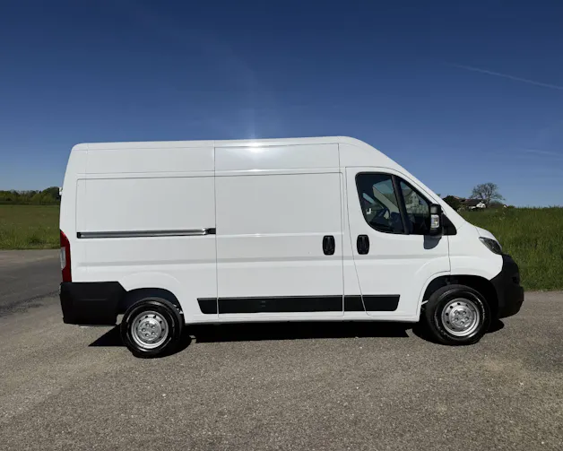 Opel Movano Kaw. 3.3 t L2 H2 2.2 TD 140