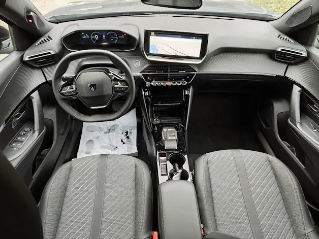 Peugeot 2008 1.2 Hybrid Allure