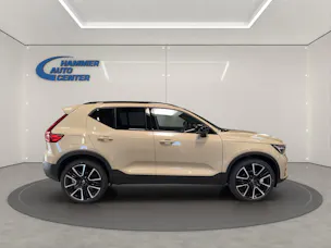 Volvo XC40 2.0 B4 MH Ultra Dark