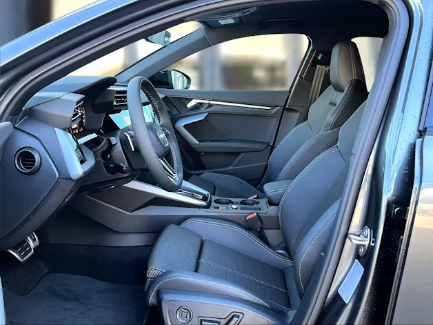 Audi A3 Sportback TFSI 110 kW S line Attraction S tronic Daytongrau Perleffekt