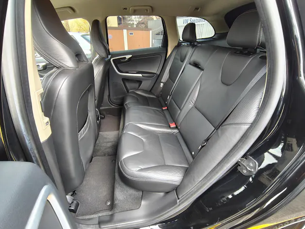 Volvo XC60 D5 AWD R-Design Geartronic