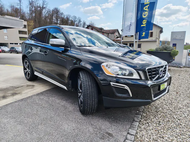 Volvo XC60 D5 AWD R-Design Geartronic