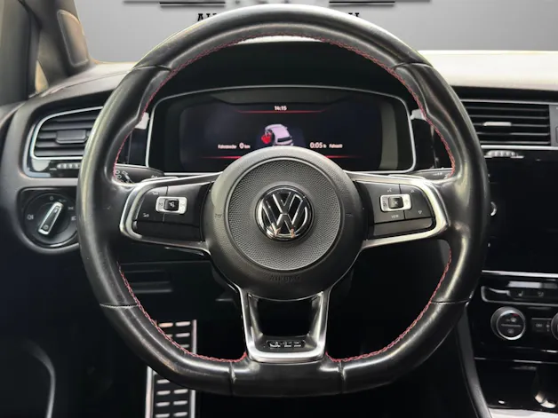 VW Golf 2.0 TSI GTI Performance DSG