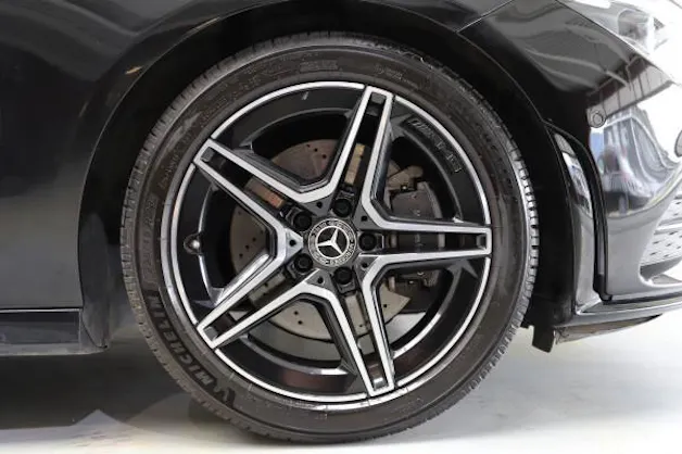 Mercedes-Benz CLA SB 220d AMG Line 4M