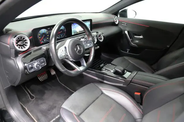 Mercedes-Benz CLA SB 220d AMG Line 4M