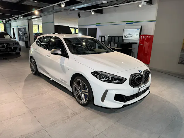 BMW M135i xDrive Steptronic