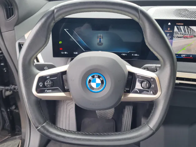 BMW iX xDrive50