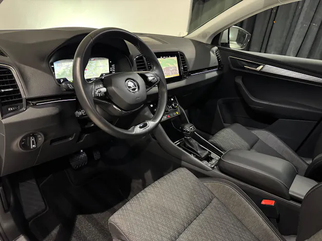 Škoda Karoq 2.0 TDI CR Style 4x4 DSG | AHK 2100Kg | 1.Hand