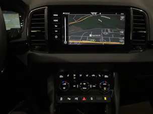 Škoda Karoq 2.0 TDI CR Style 4x4 DSG | AHK 2100Kg | 1.Hand