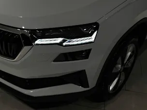 Škoda Karoq 2.0 TDI CR Style 4x4 DSG | AHK 2100Kg | 1.Hand