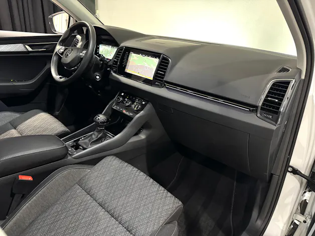Škoda Karoq 2.0 TDI CR Style 4x4 DSG | AHK 2100Kg | 1.Hand